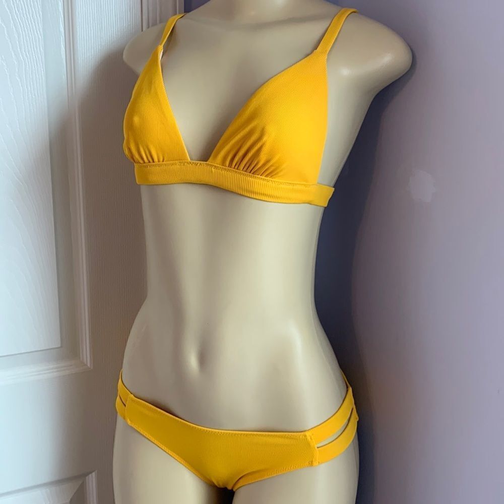 Shade & Shore Two-Piece Bikini Swimsuit Swimwear S Yellow